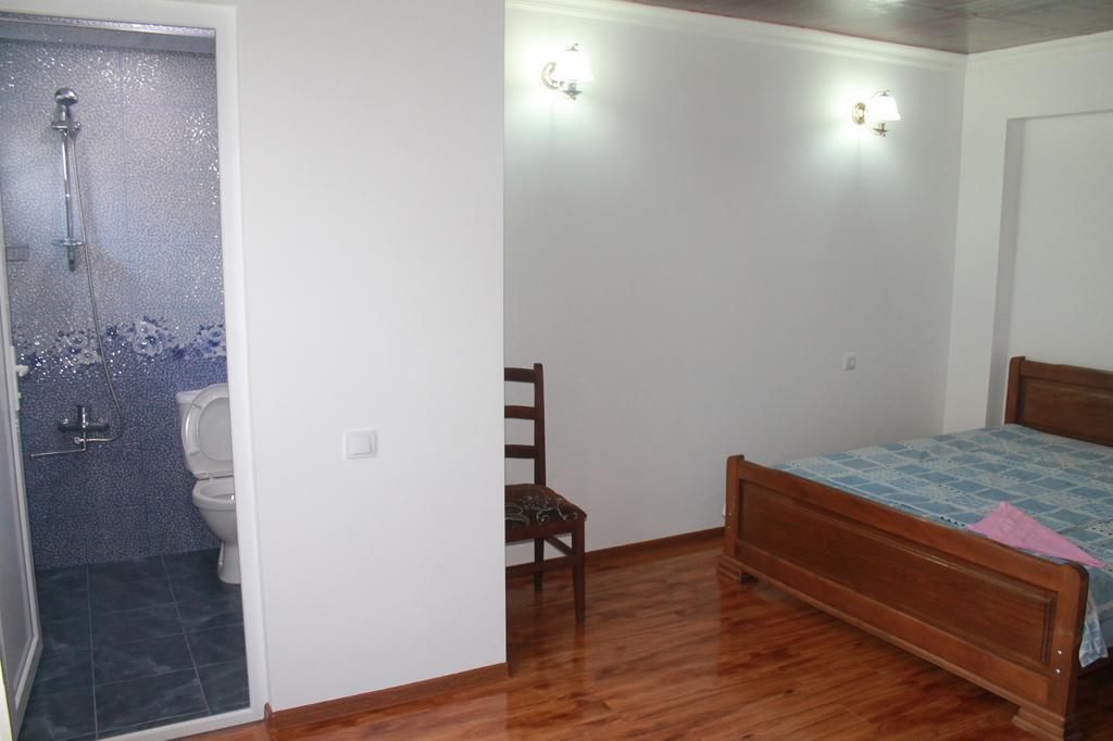 Guest House Maxim Makhinjauri Extérieur photo