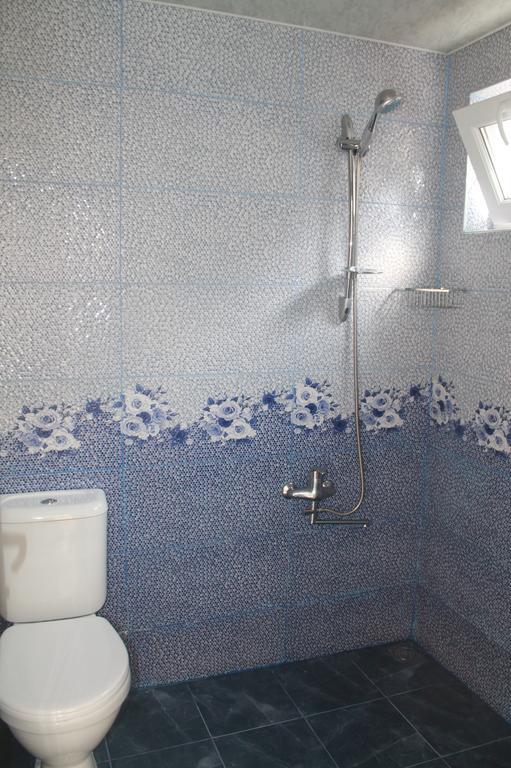 Guest House Maxim Makhinjauri Extérieur photo