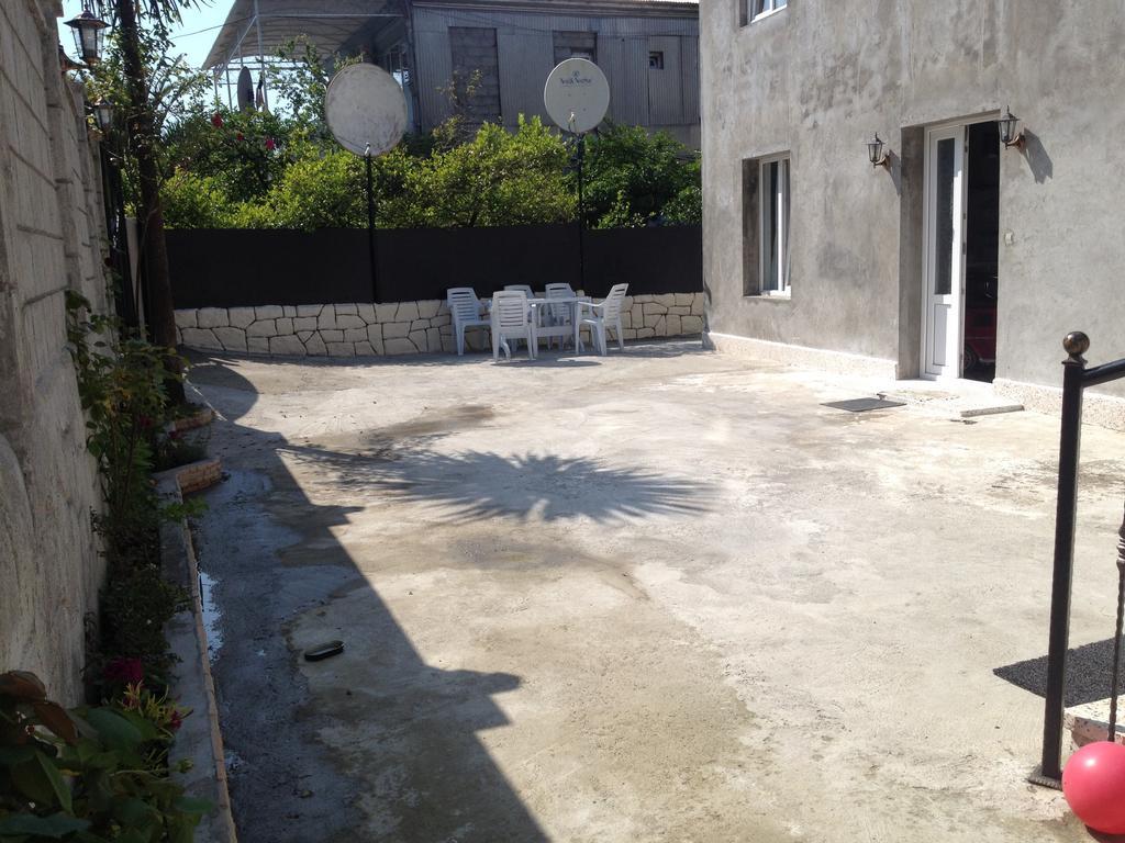 Guest House Maxim Makhinjauri Extérieur photo